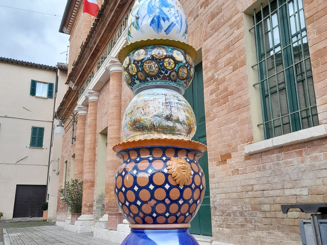 Chiesa dei Morti-Urbania必去景点