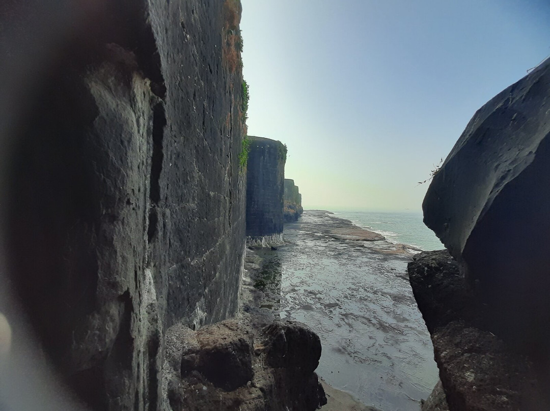 Suvarnadurg Fort景点图片
