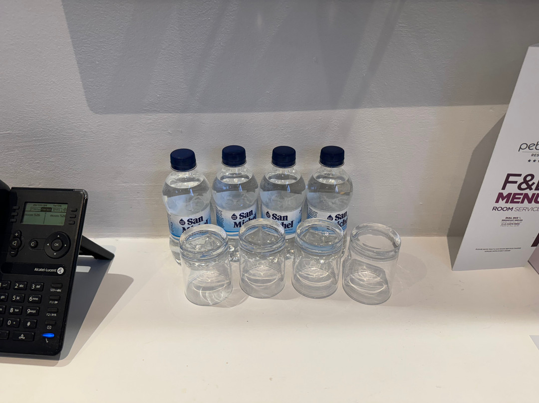 Pebbles Resort主图