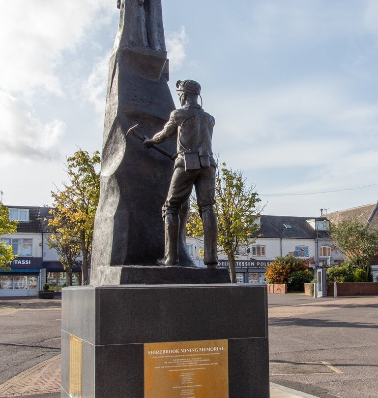 Shirebrook Mining Memorial景点图片