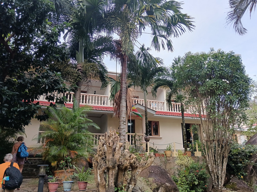 Forest Lodge Guest House主图