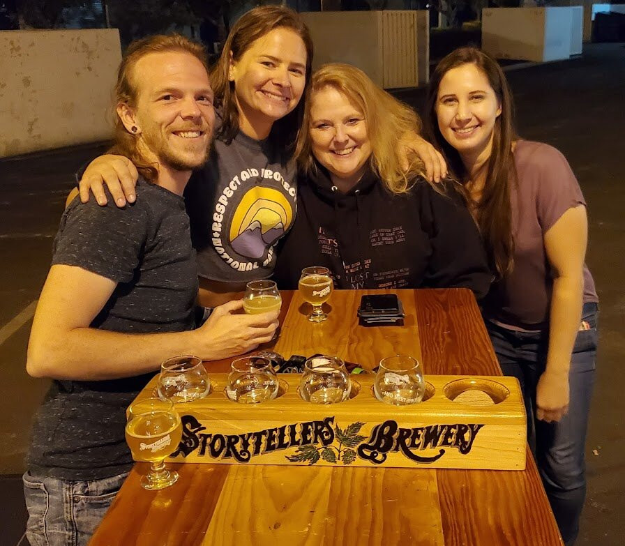 Storytellers Brewery & Meet House-科罗纳必去景点