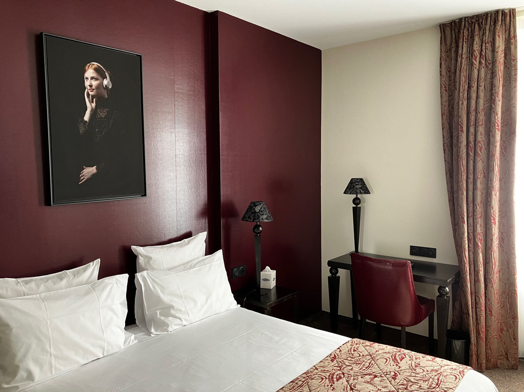 Arok Hotel主图