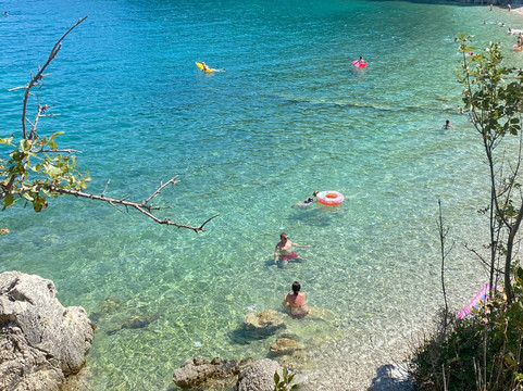 Beach Plaža Huboka-Crni必去景点