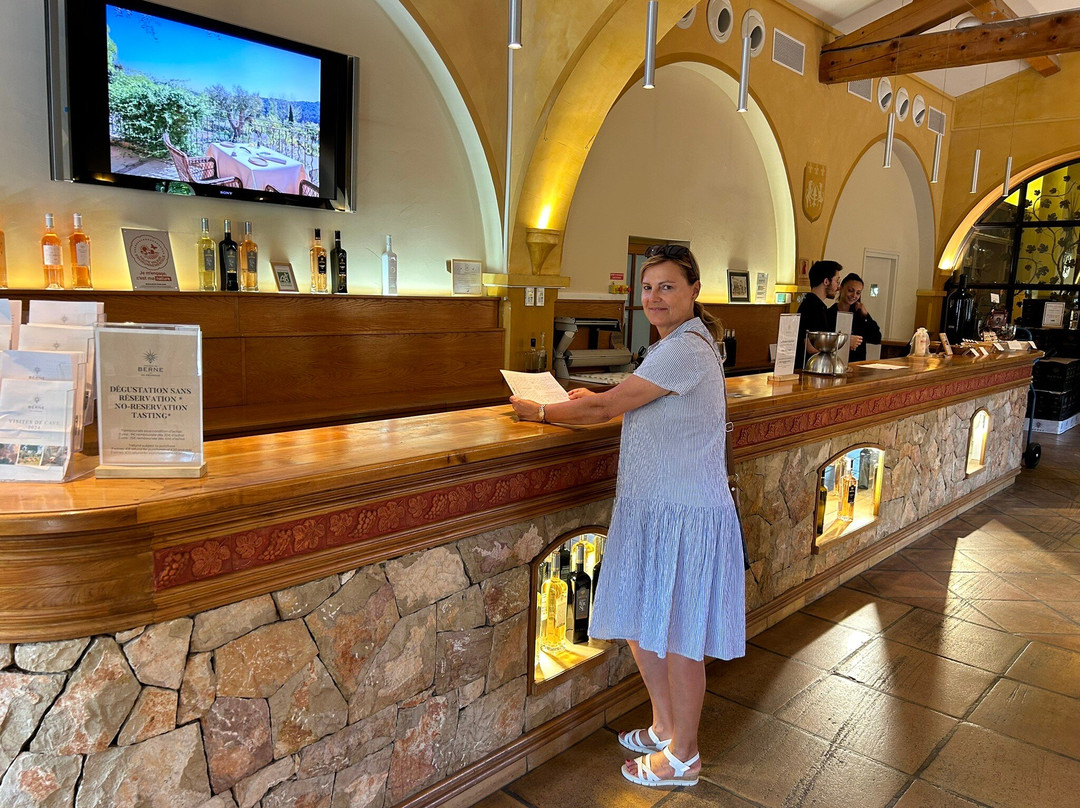 Chateau de Berne cellar-Flayosc必去景点