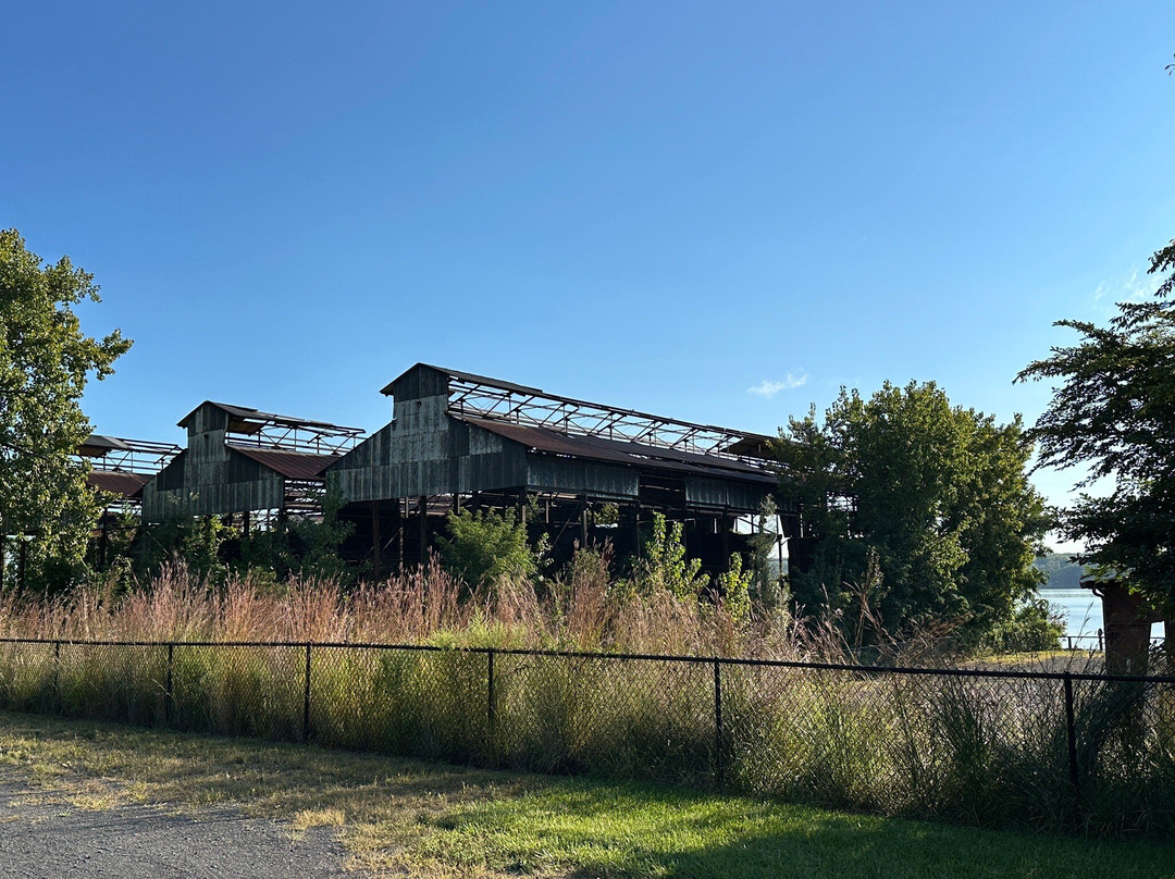 Hutton Brickyards主图