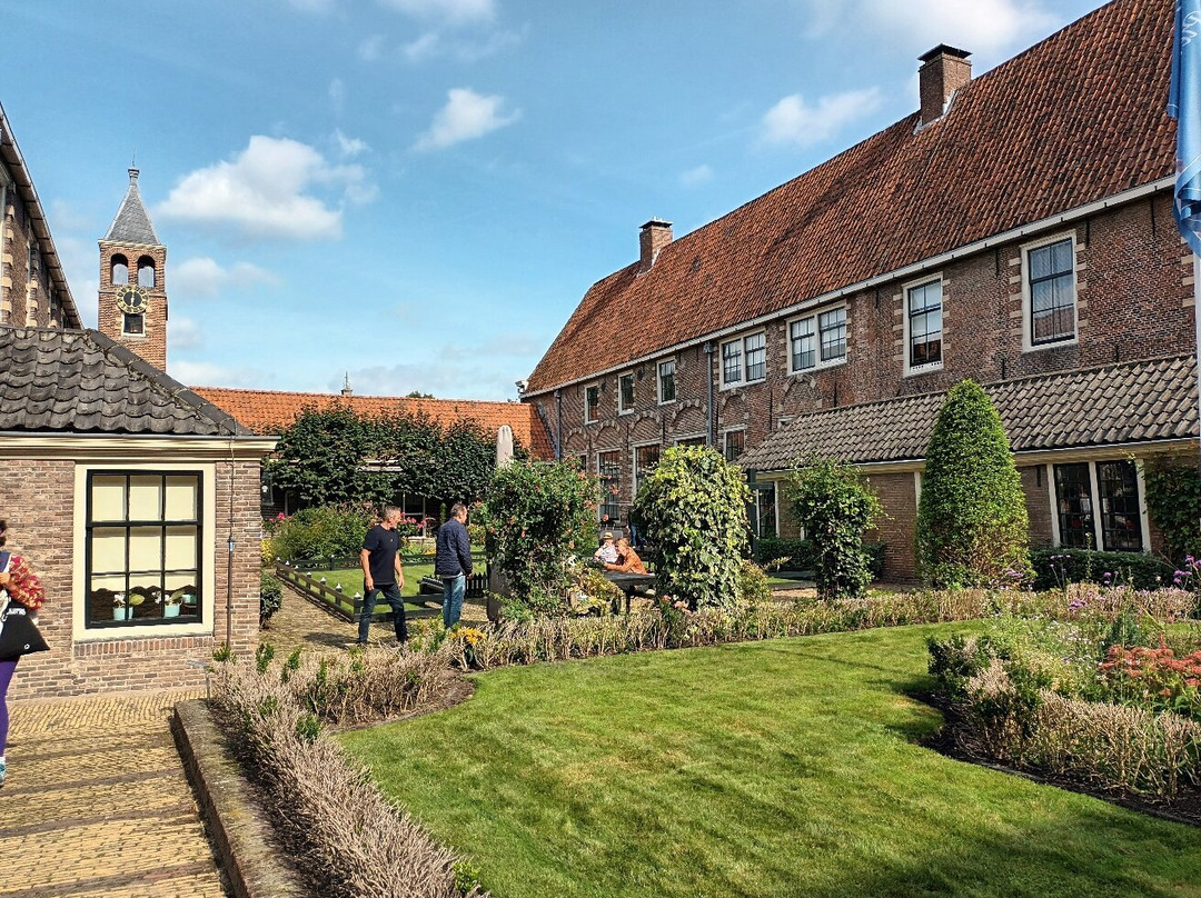 Sint Pietershof (15e Eeuw)-霍伦必去景点