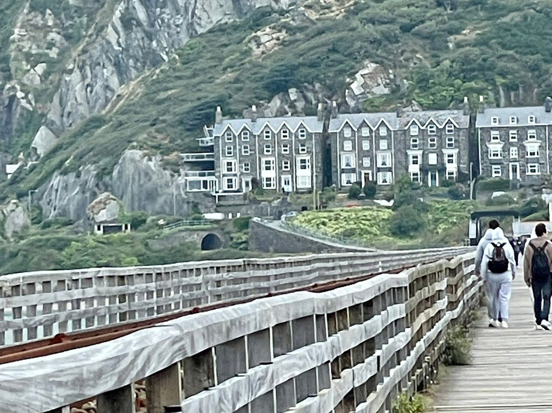 Barmouth Bridge景点图片
