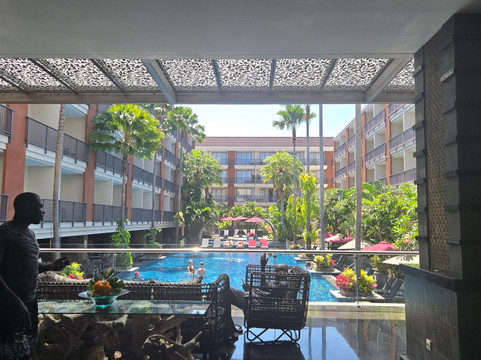 图班瑞士贝尔酒店