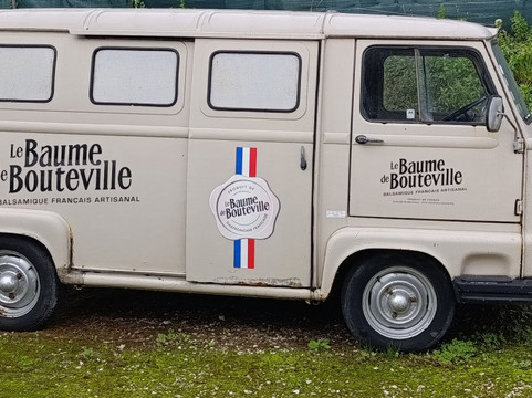 Le Baume de Bouteville-Bouteville必去景点