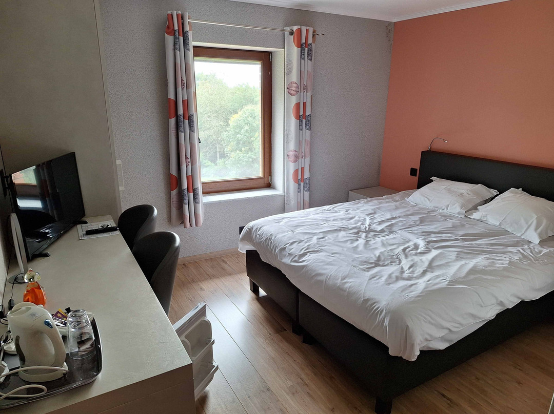 Chanteloup, Maison d'Hotes - Halleux主图
