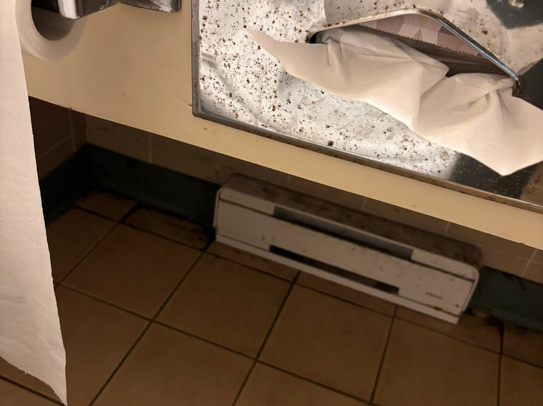 德利福特伍德旅馆主图