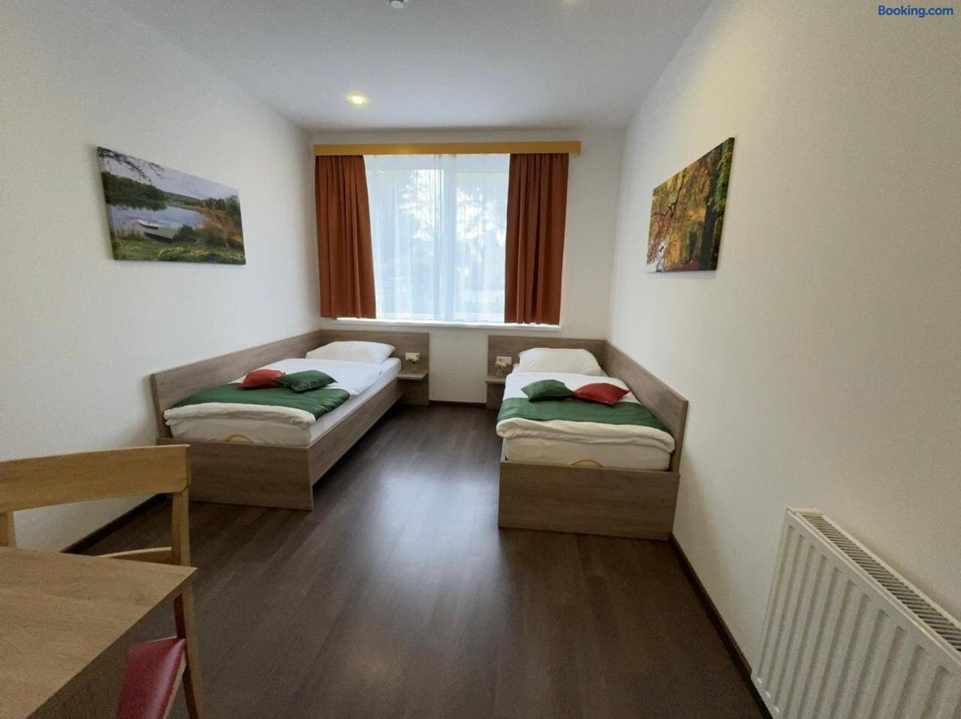 Win Budget Bed & Breakfast Guntramsdorf