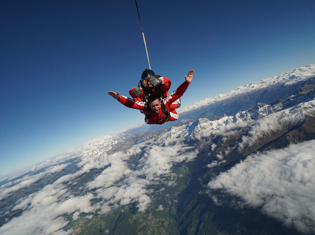 Ecole de Parachutisme Flying-Devil景点图片