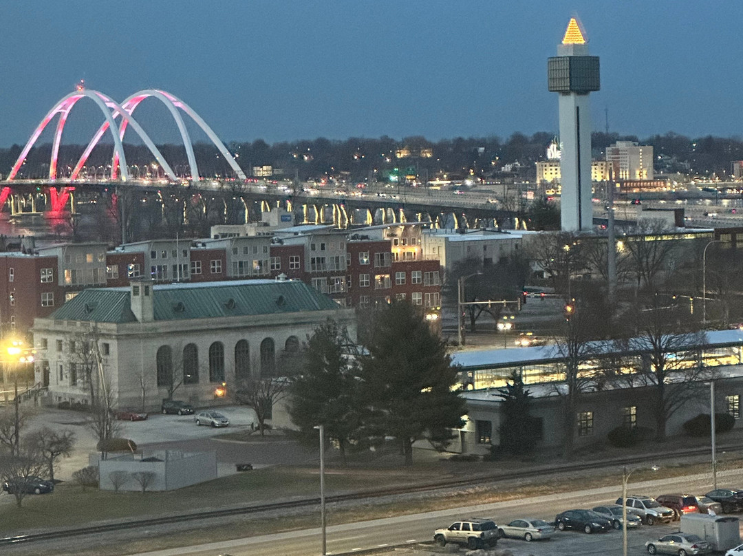 The Axis Hotel Moline, Tapestry Collection By Hilton主图