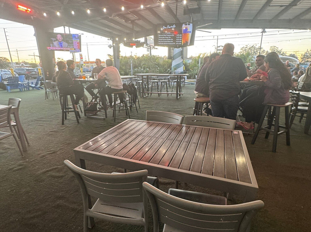 Big Storm Brewing Company and Distillery-克利尔沃特必去景点