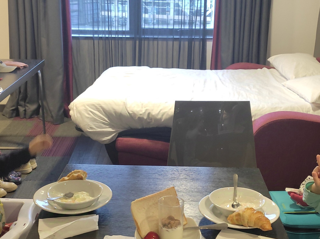 Roomzzz Aparthotel Nottingham City主图