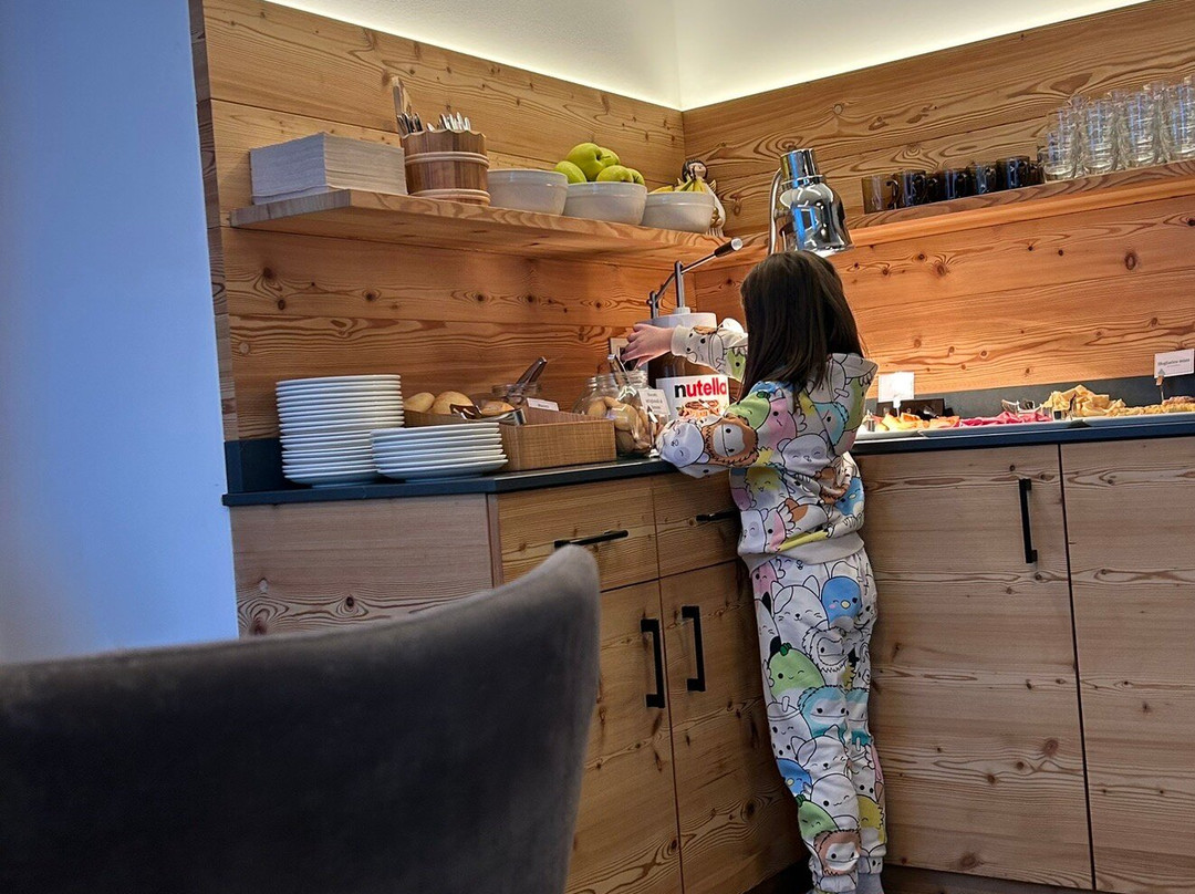 Family Hotel Serena主图