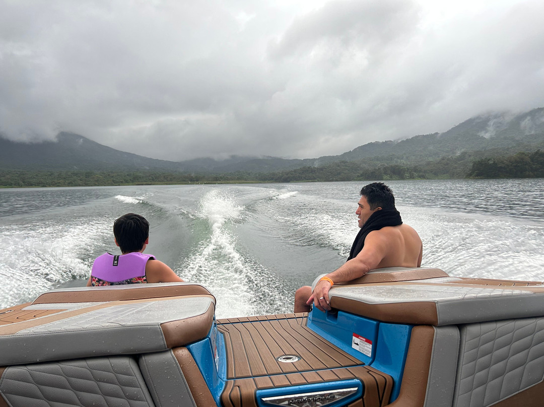 Volcano Watersports. Wakeboard, Wakesurf, Waterski, Tubing.景点图片