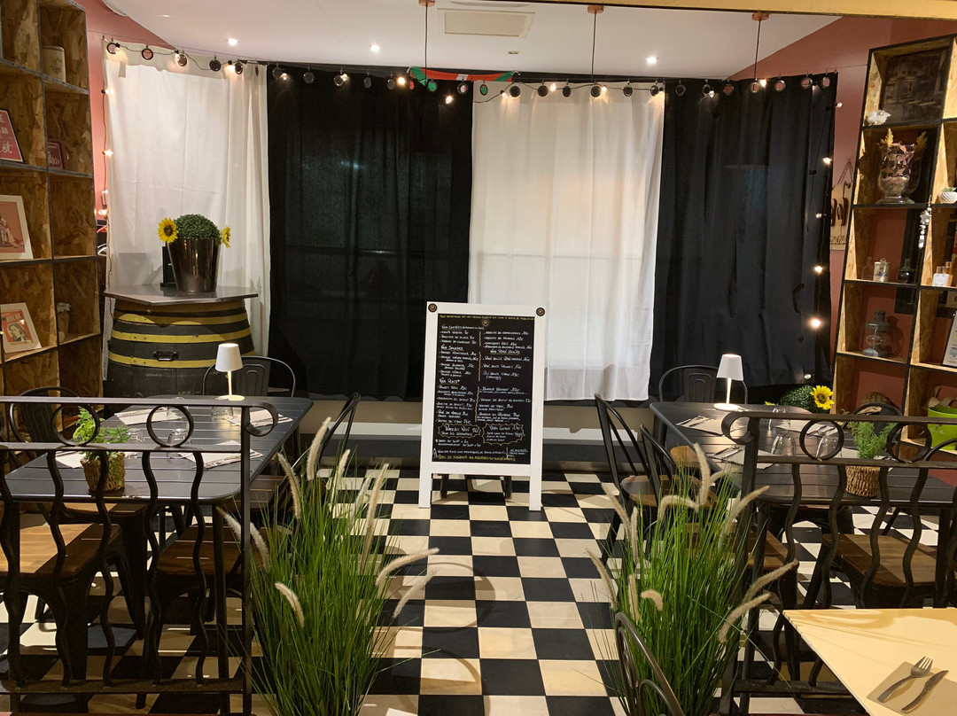 Trois-Ilets餐馆和美食-Le Bistrot D'en Face