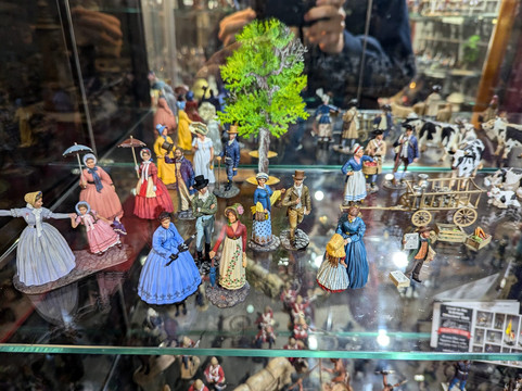 Au Plat D'étain-巴黎必去景点