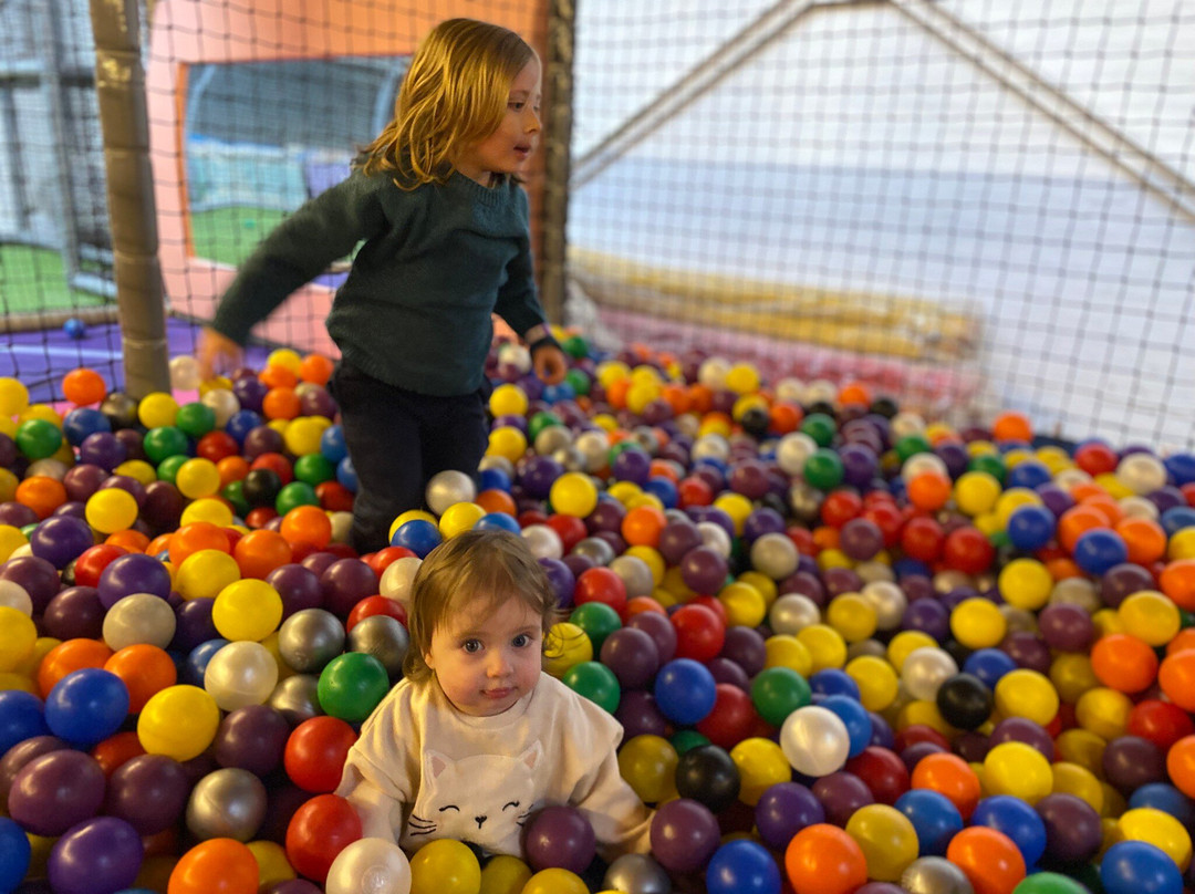 Go kids play