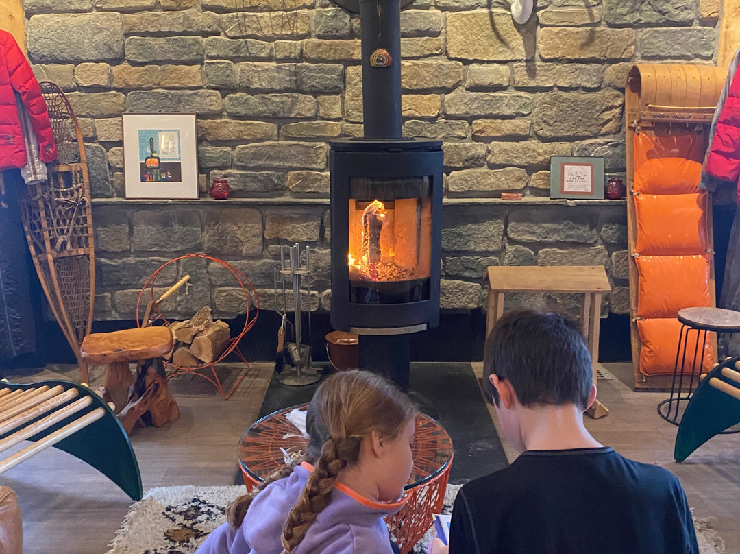 Field Guide Lodge主图