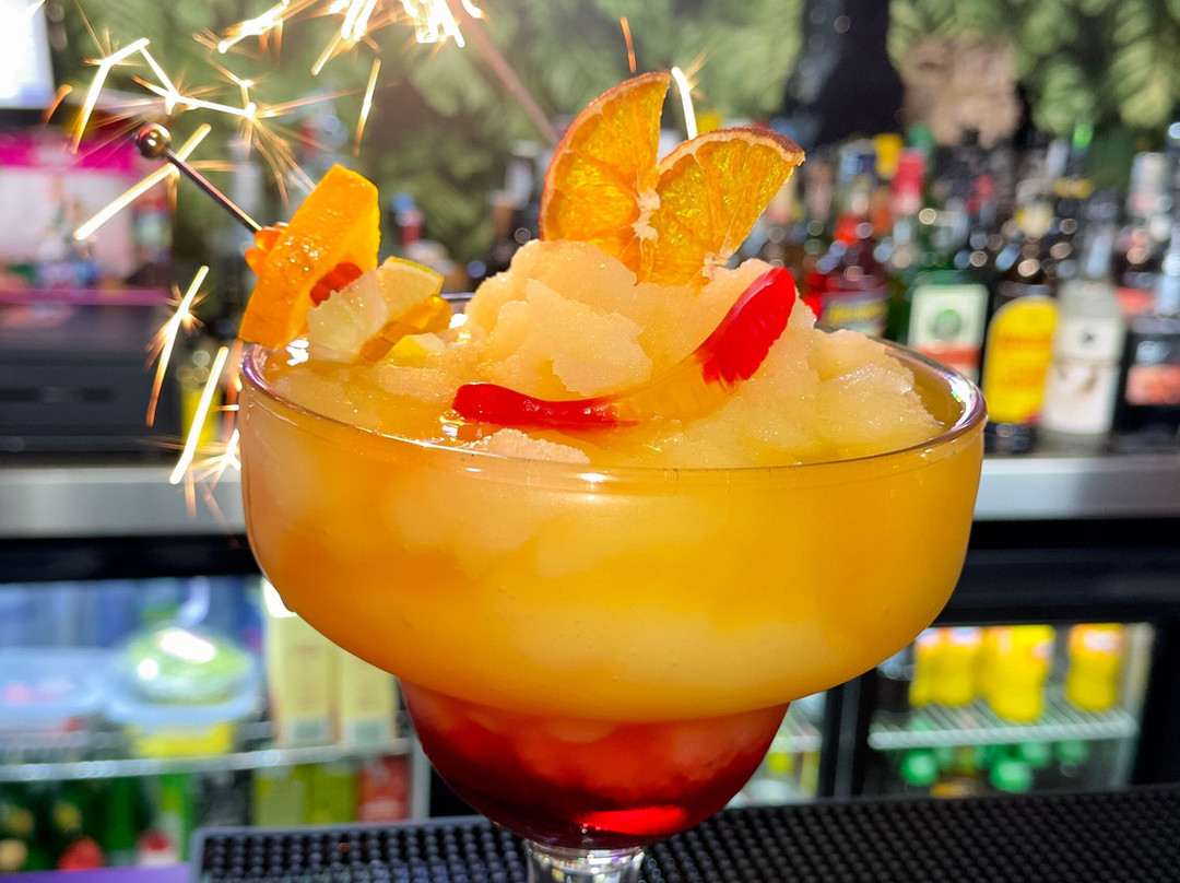 Rainbow Room - Cocktail & Kitchen