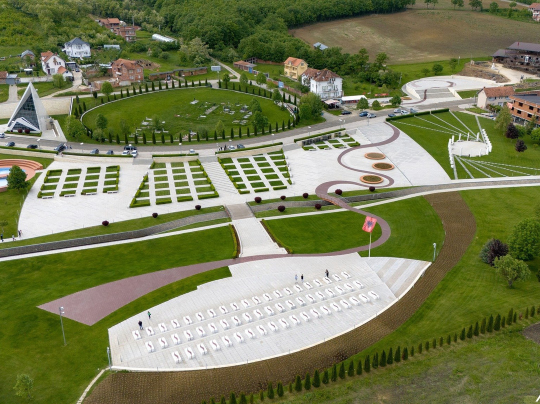 Adem Jashari Memorial Complex-Prekaz必去景点