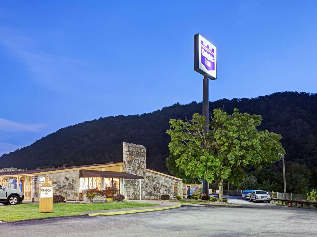 Knights Inn Charleston