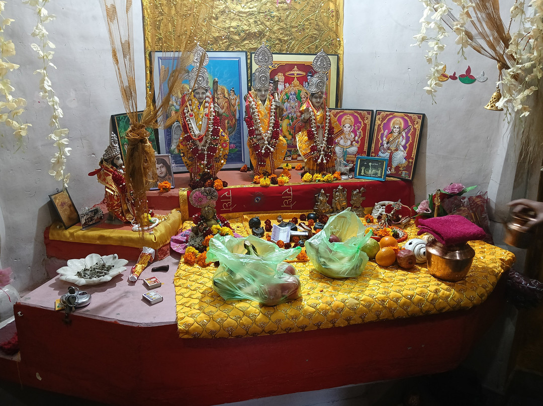 Chani Prat Temple景点图片
