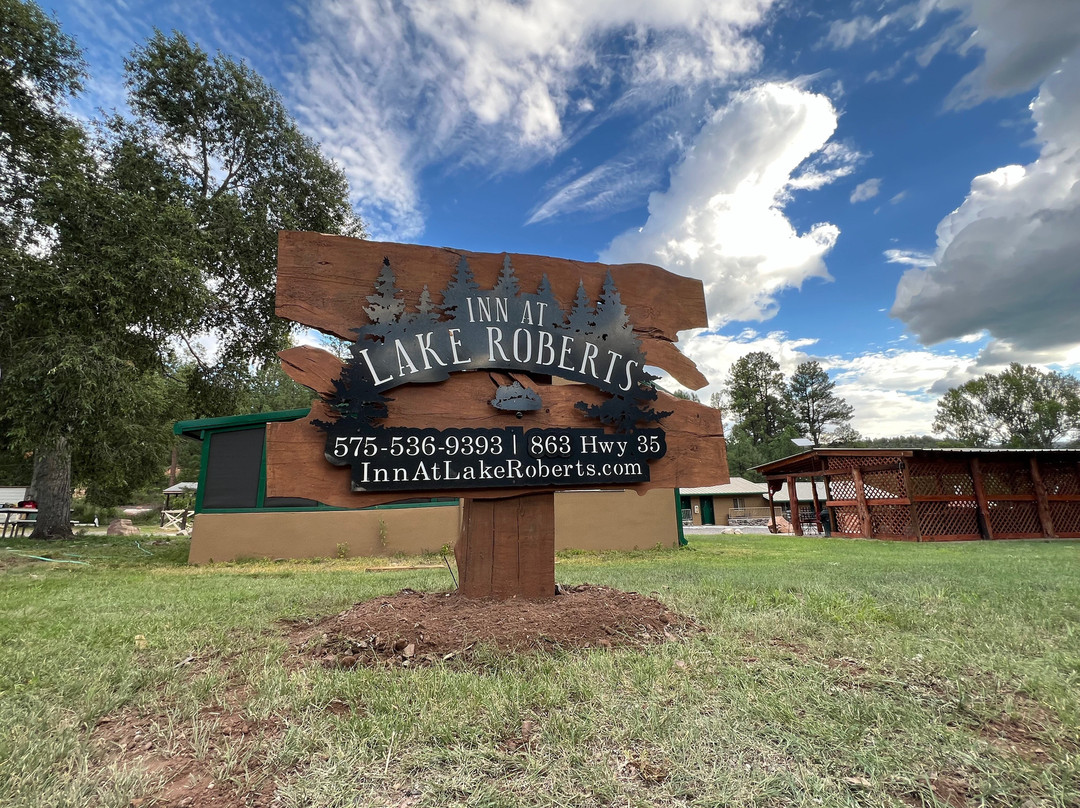 Inn At Lake Roberts主图