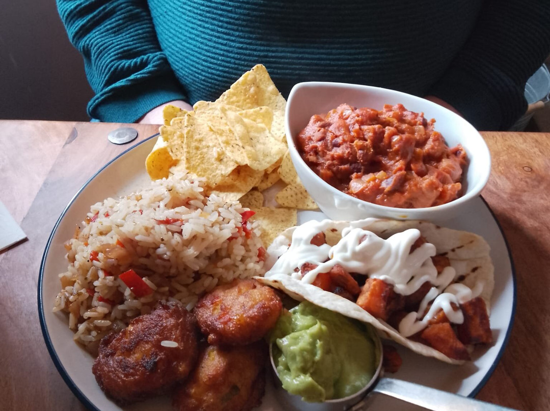 The Lion Hotel主图