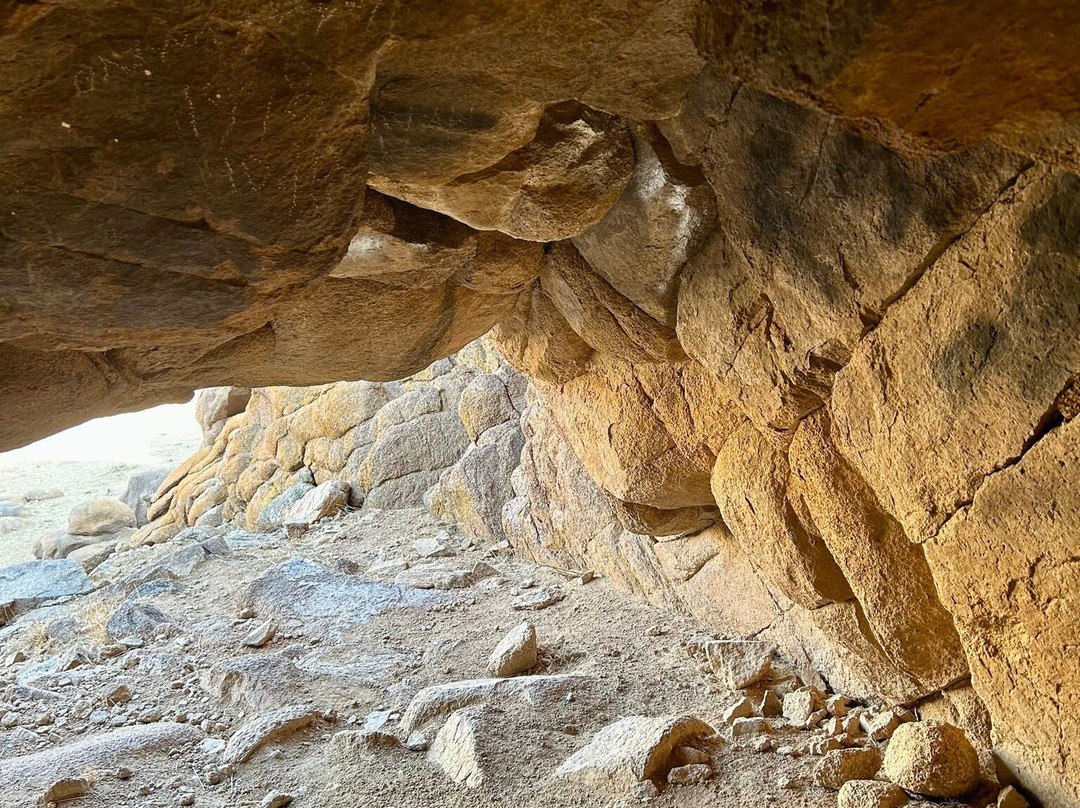 Ikh Gazriin Chuluu Nature Reserve-Mandalgovi必去景点