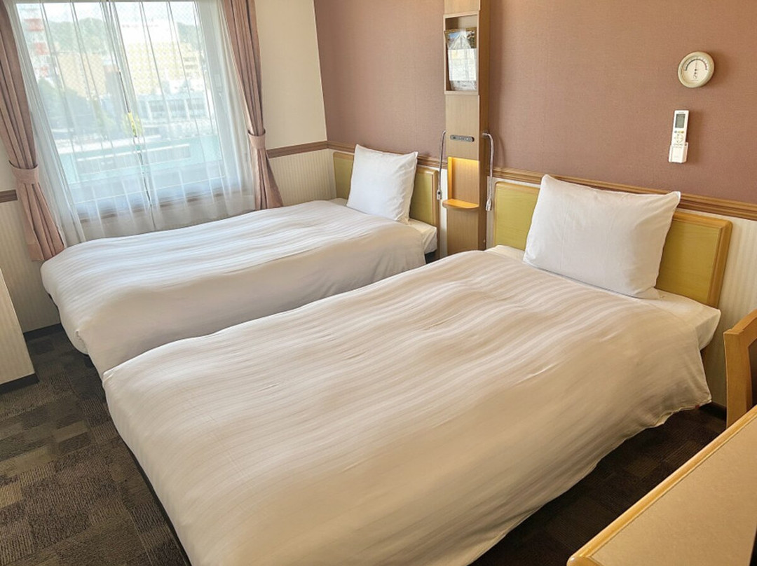 Toyoko Inn Tokuyama Eki Shinkansenguchi主图