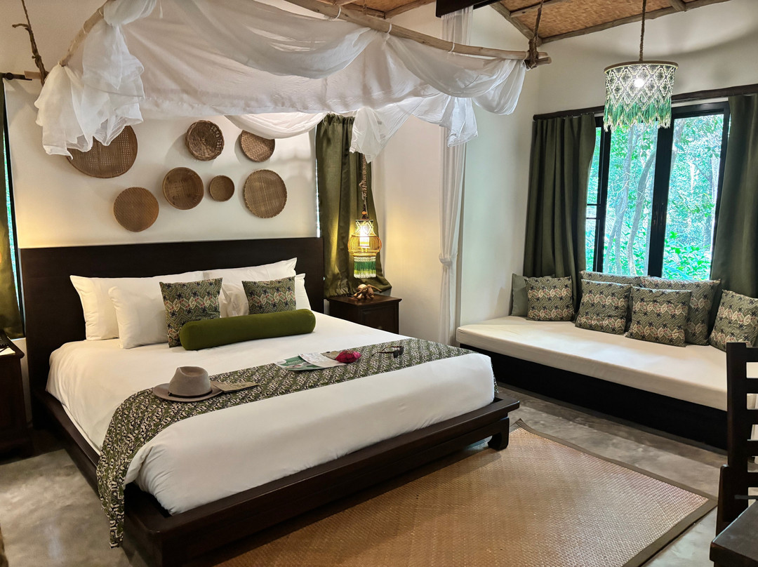 苏梅姚亚伊村主图