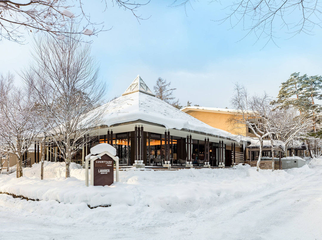 白马八方拉佛里特俱乐部酒店