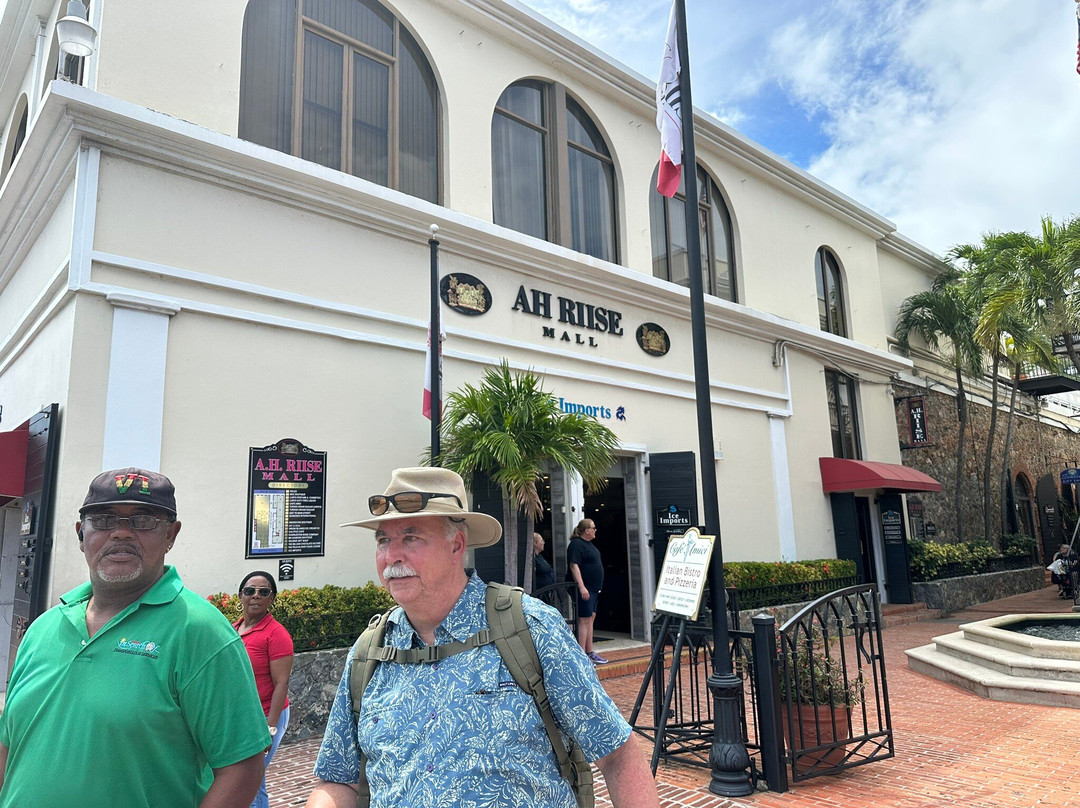 A.H. Riise Mall-夏洛特阿马利亚必去景点