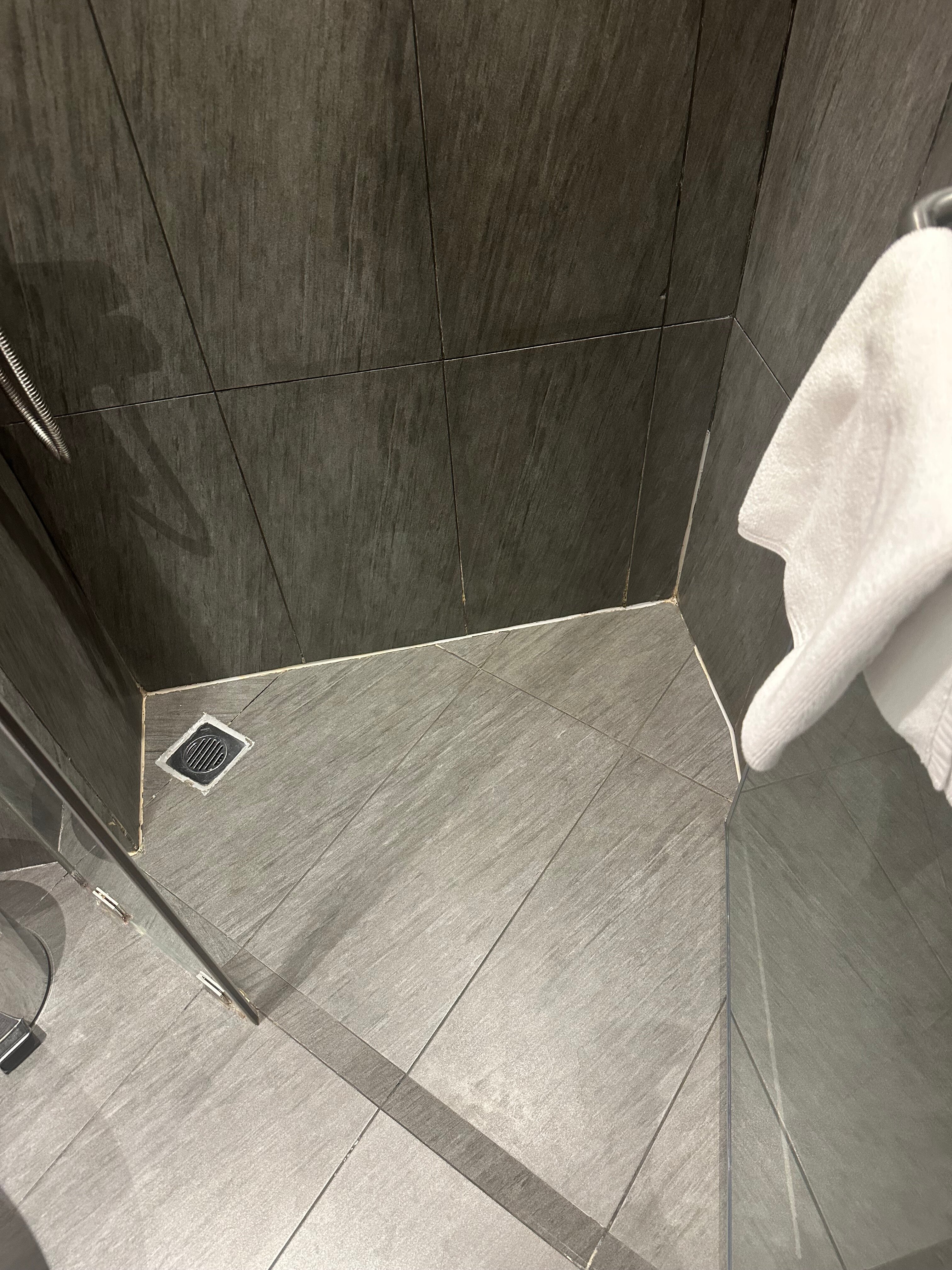 宜必思西贡机场酒店-浴室