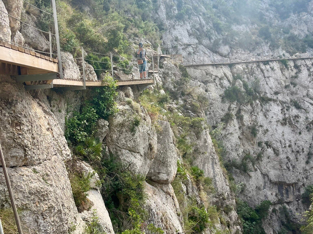 Pasarela De La Presa De Relleu景点图片