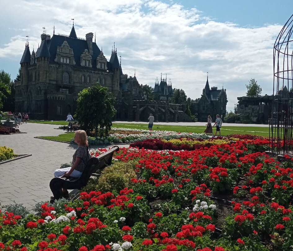 Garibaldi Castle-Khryashchevka必去景点