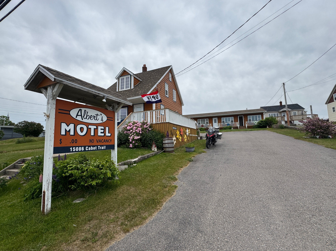 Albert's Motel主图