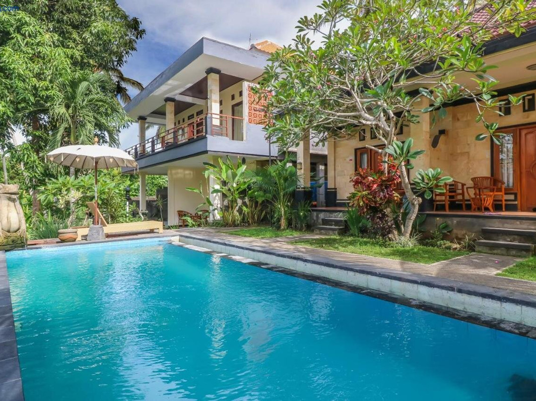 Singapadu酒店住宿-OYO 2667 Aron Guest House