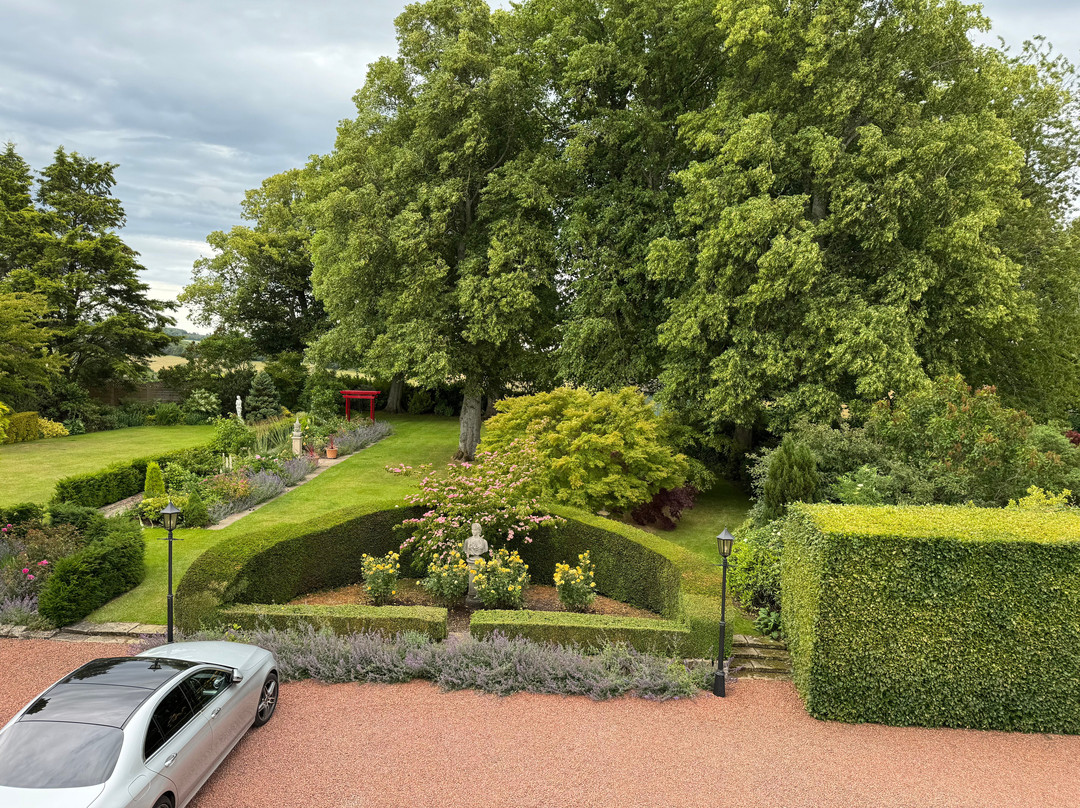 West Acre House主图