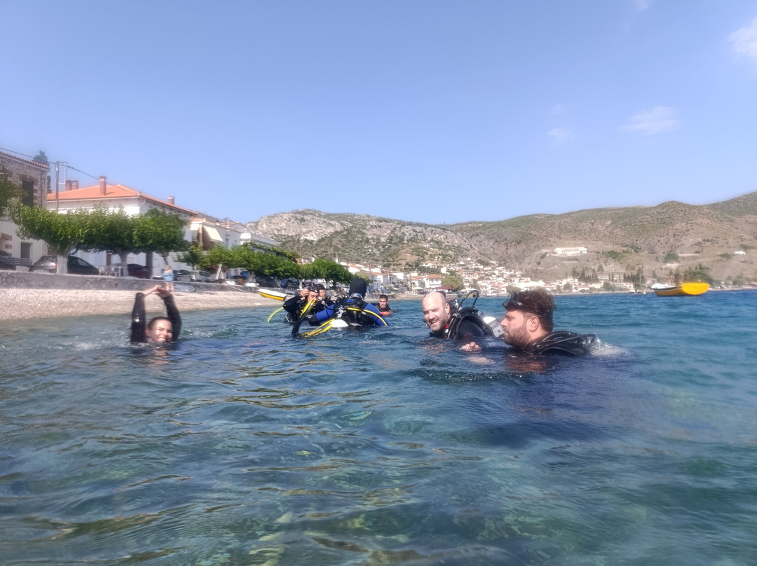 Argonauta Diving Resort-Rovies必去景点