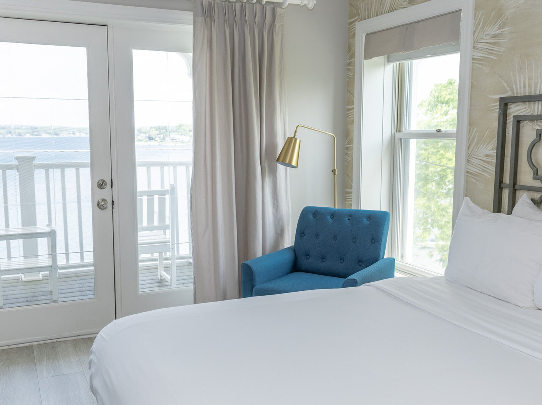 The Geneva Inn主图