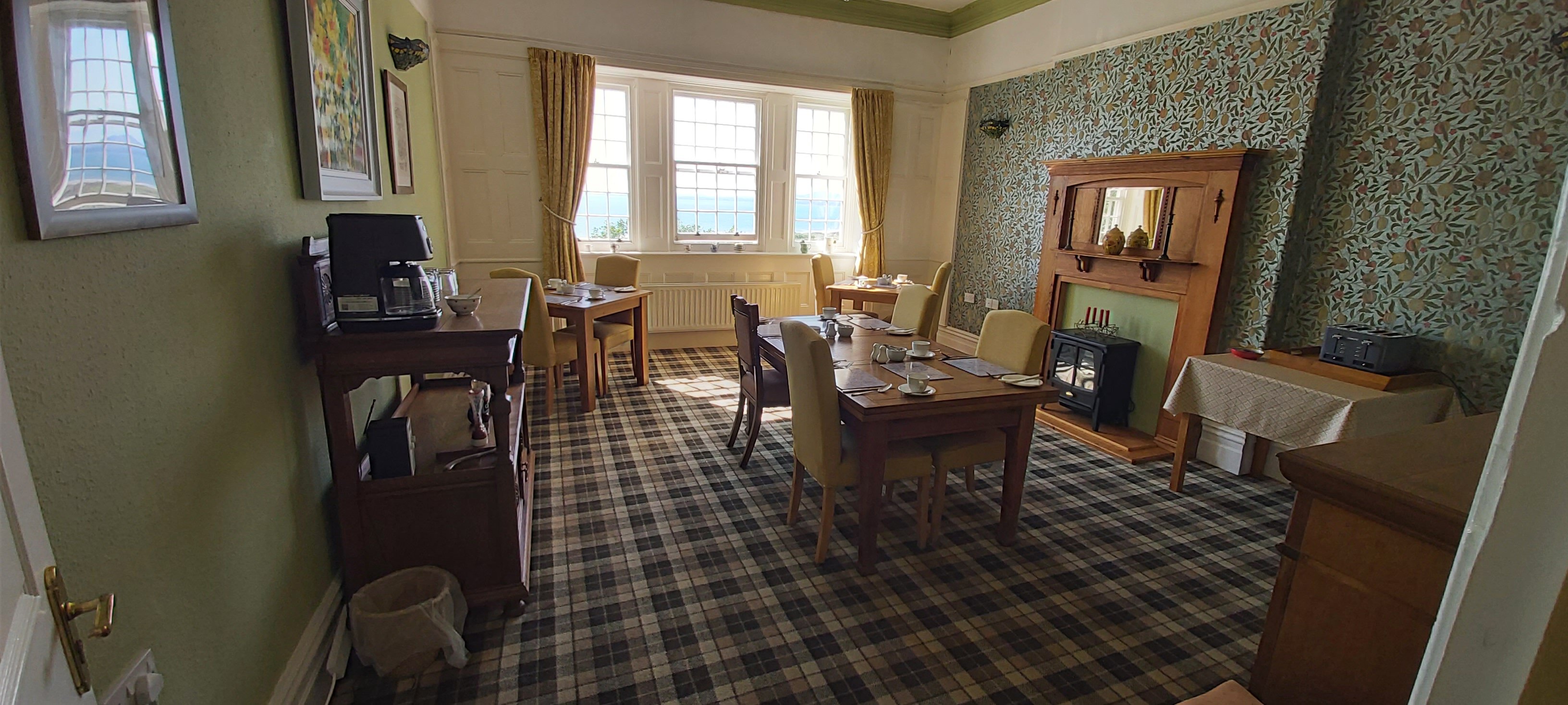 Crown Lodge-官方