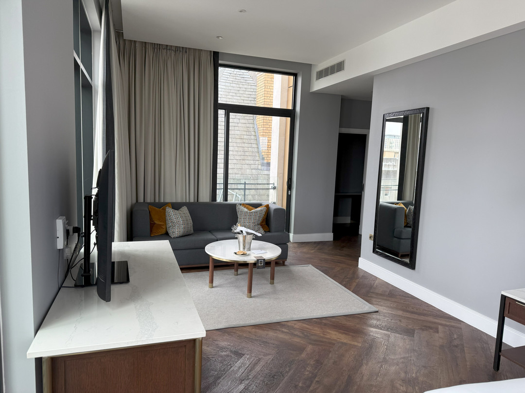 The Parkgate Hotel主图