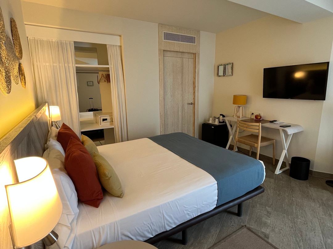 1935 Hotel & Apartments主图
