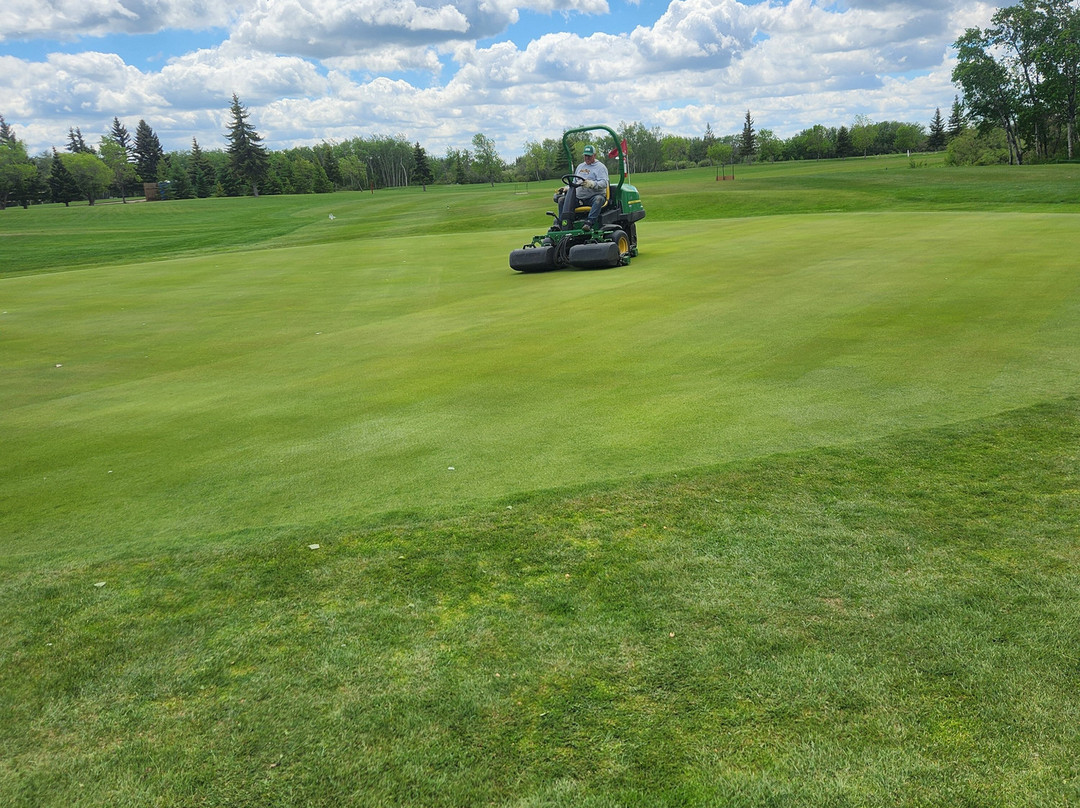 Whitewood Golf Country Club-Whitewood必去景点